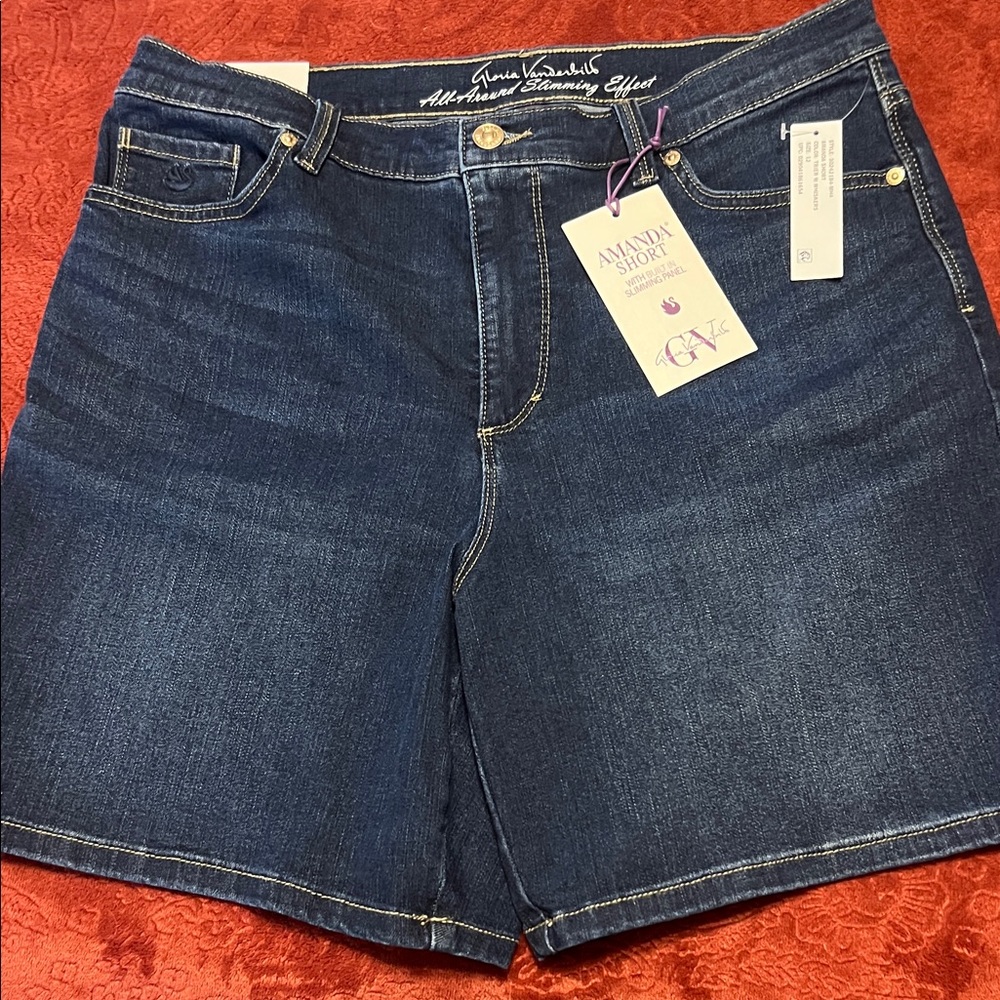 Gloria Vanderbilt Classic Dark Blue Jean Shorts
B3 #2